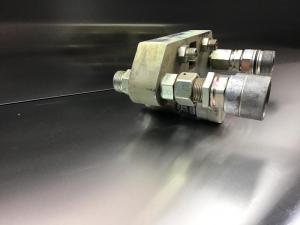 Liebherr Verteilerblock